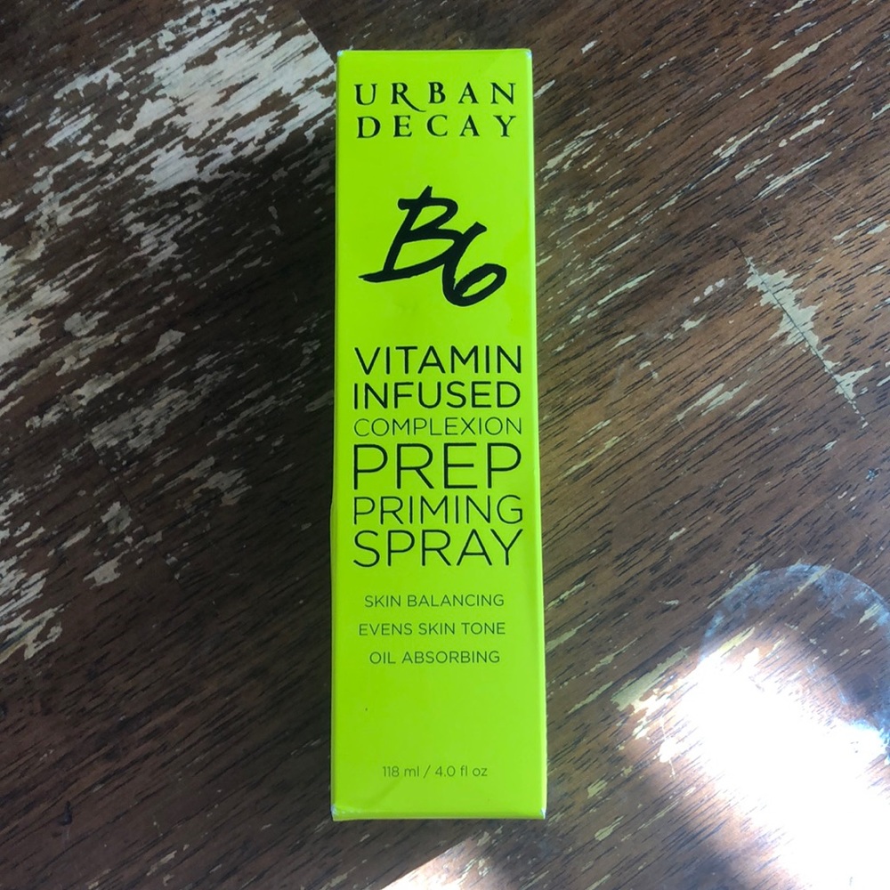 Urban decay B6 priming spray